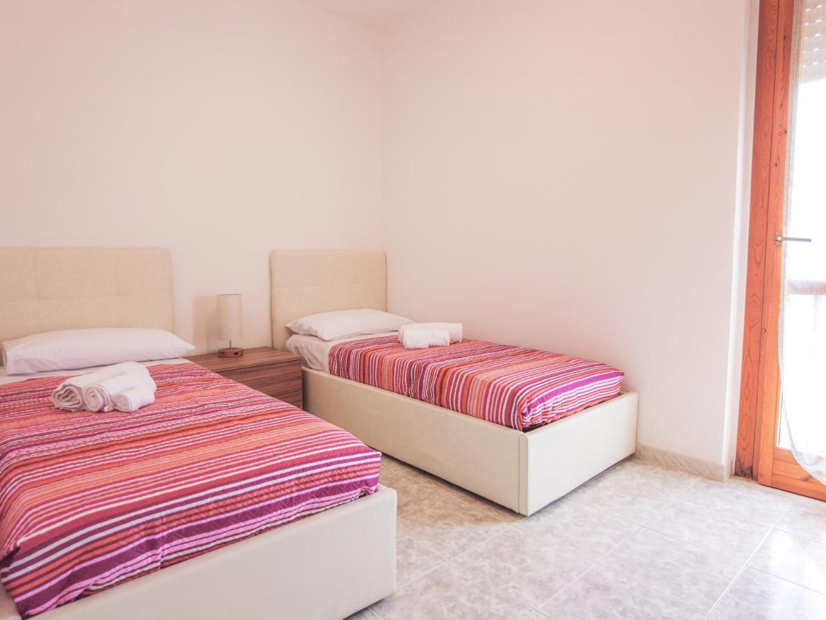 Budget Beds Alghero Bagian luar foto