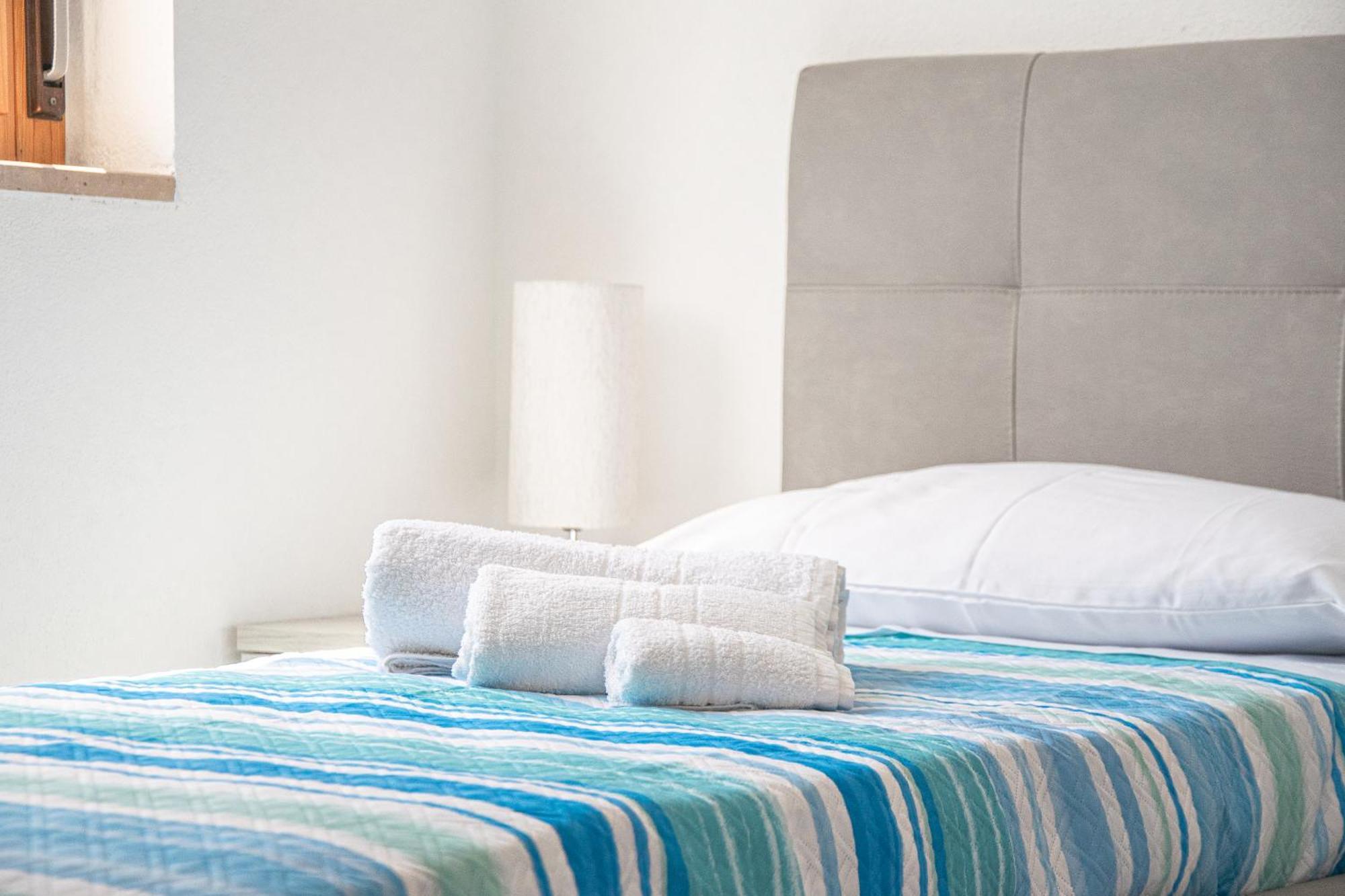 Budget Beds Alghero Bagian luar foto