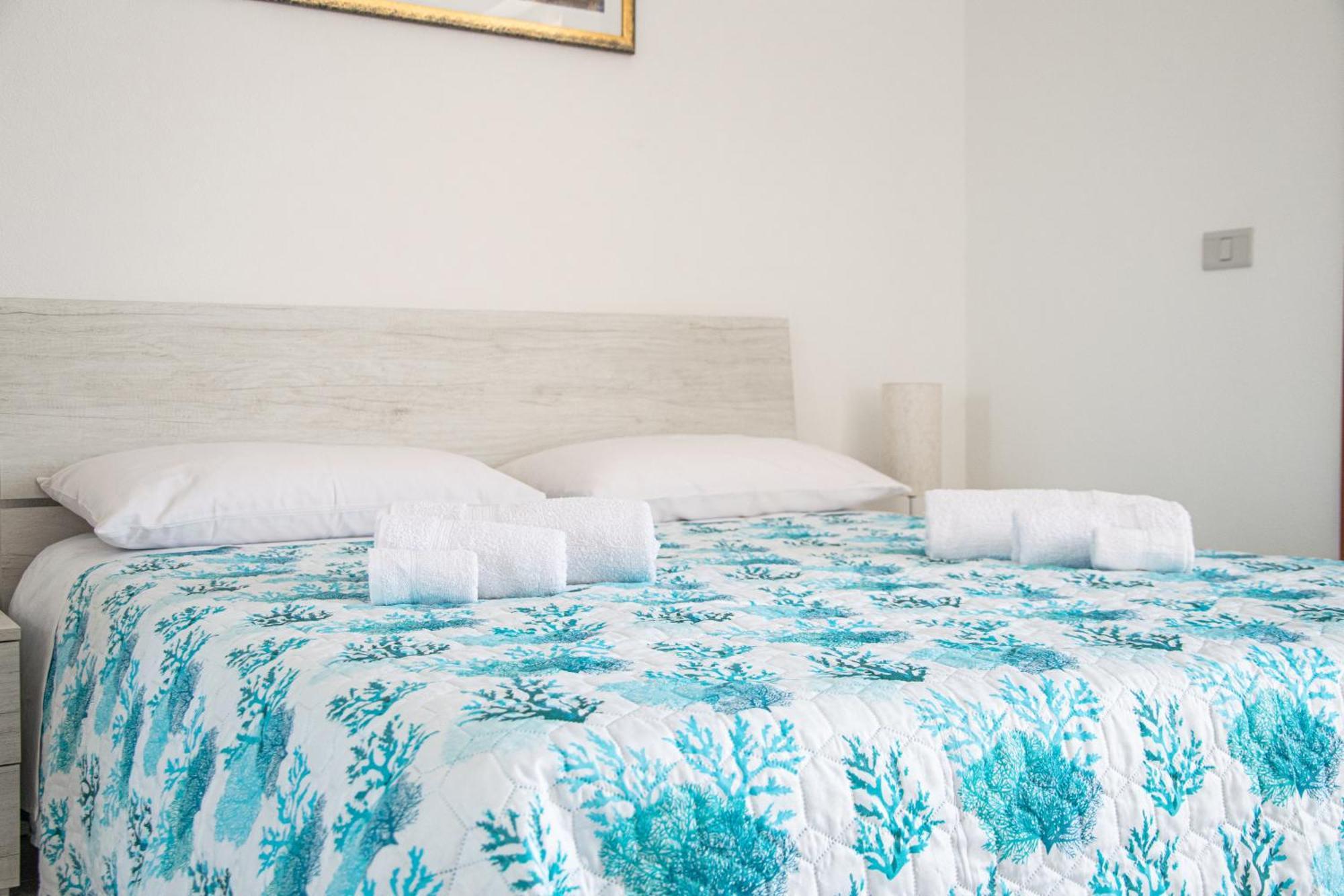 Budget Beds Alghero Bagian luar foto